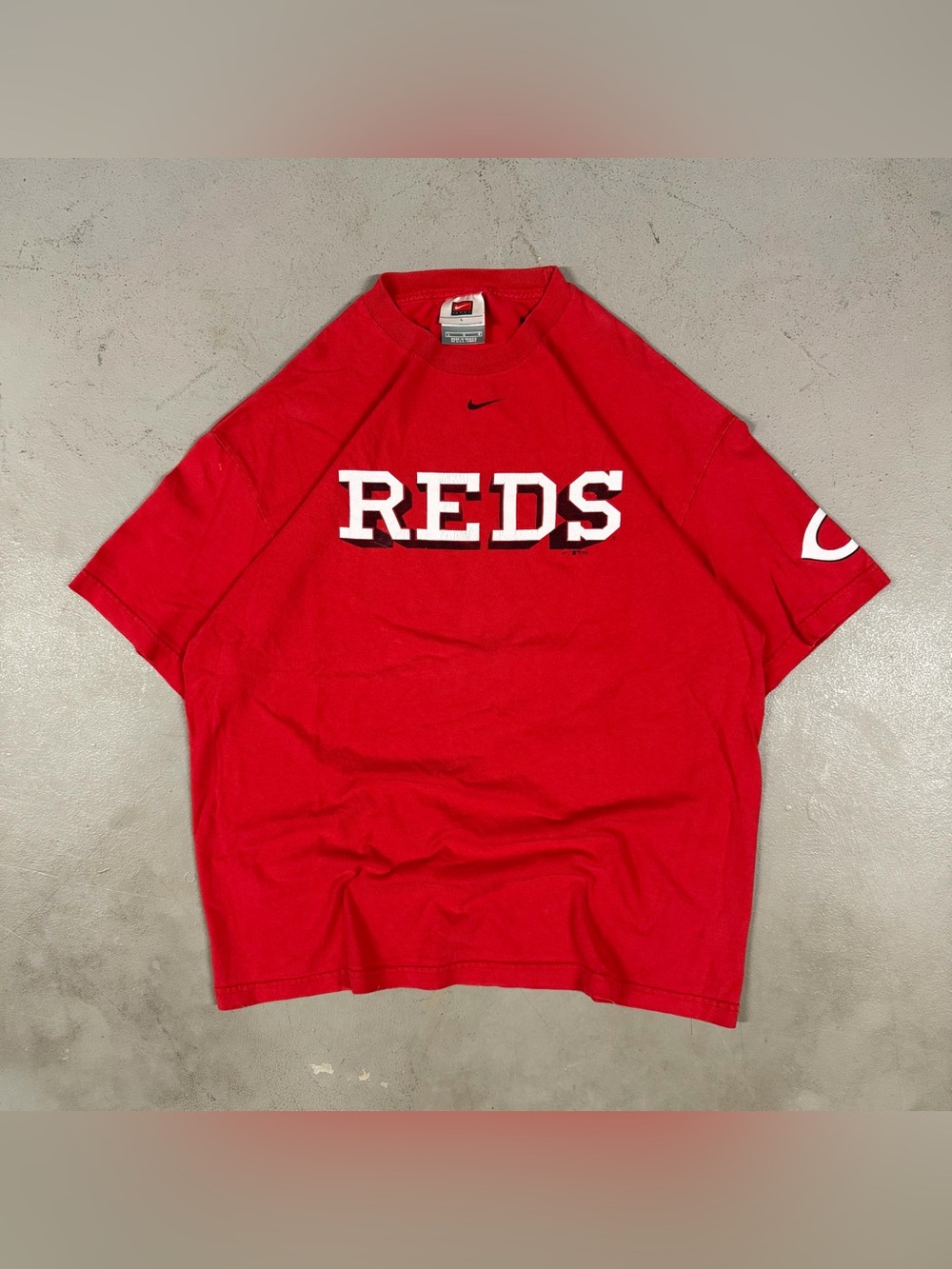 Vintage Y2K 2004 Nike Cincinnati Reds Sportswear Retro Essential Tee T-Shirt